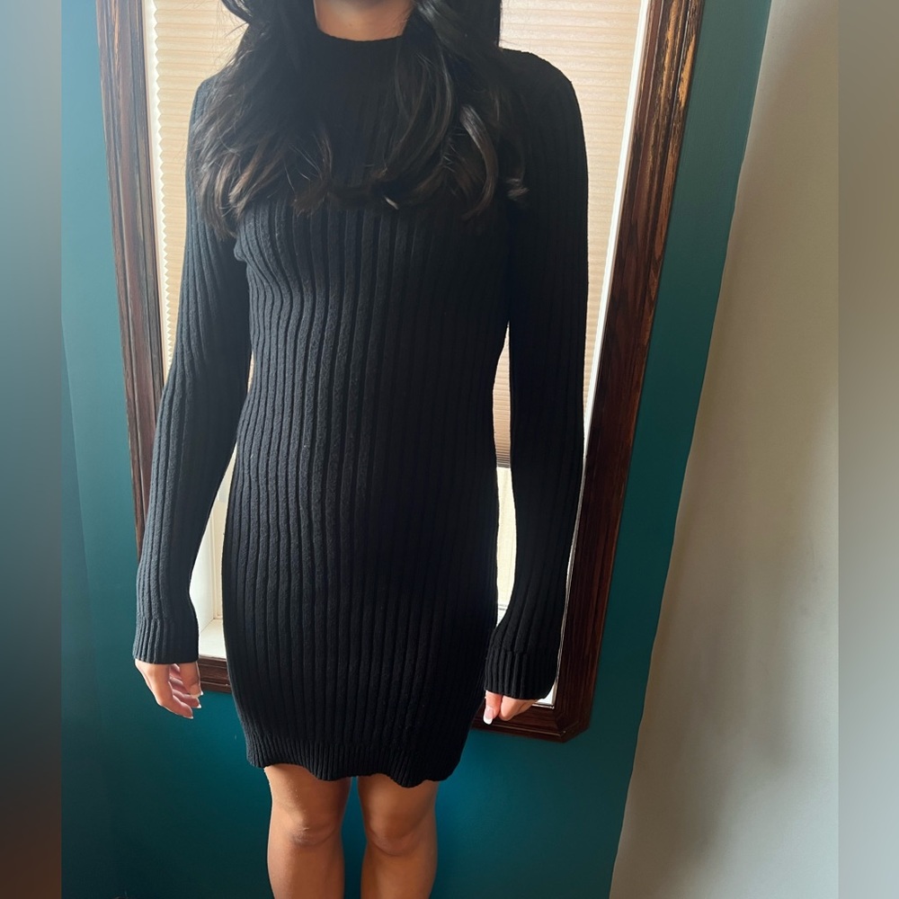 ‼️2 FOR $20‼️ Hollister Black Long Sleeve Knitted Dress